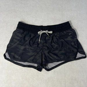 Vuori Womens Clementine Shorts Medium M Black Camo Running Lined Zip Pocket